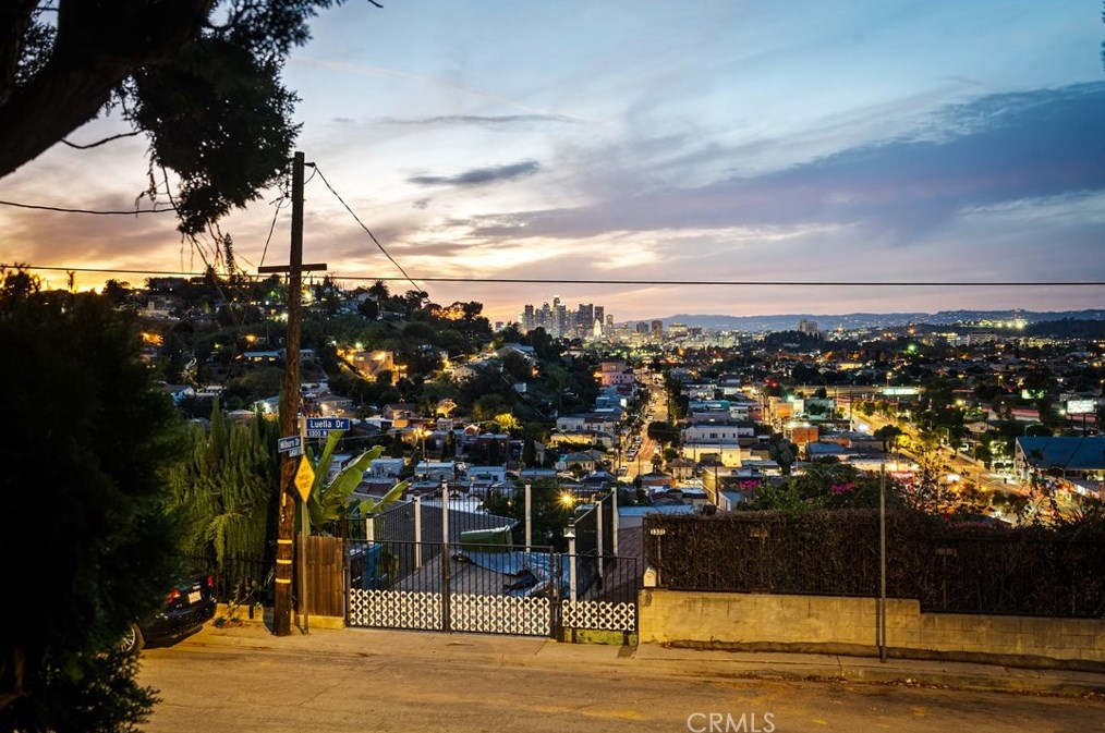 1330 Luella Dr, Los Angeles CA  90063-3207 exterior