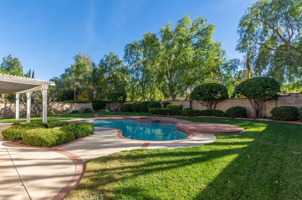 29534 Meadowmist Way, Calabasas, CA 91301