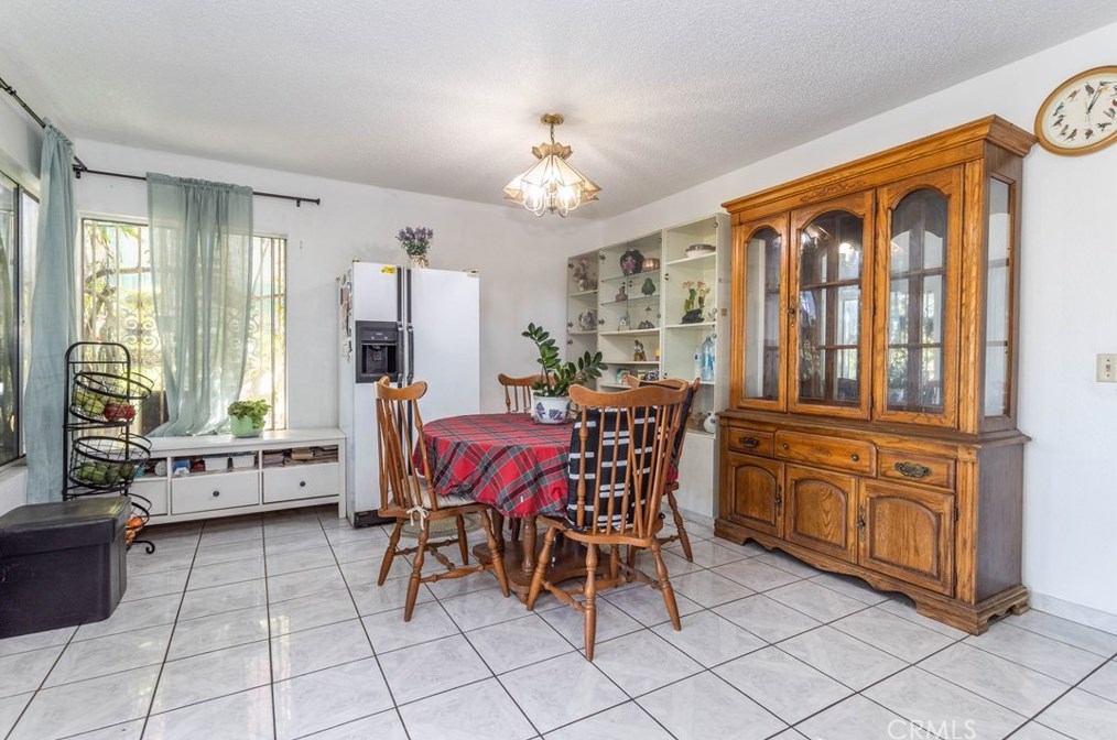 10808 De Haven Ave, Los Angeles CA  91331-2009 exterior