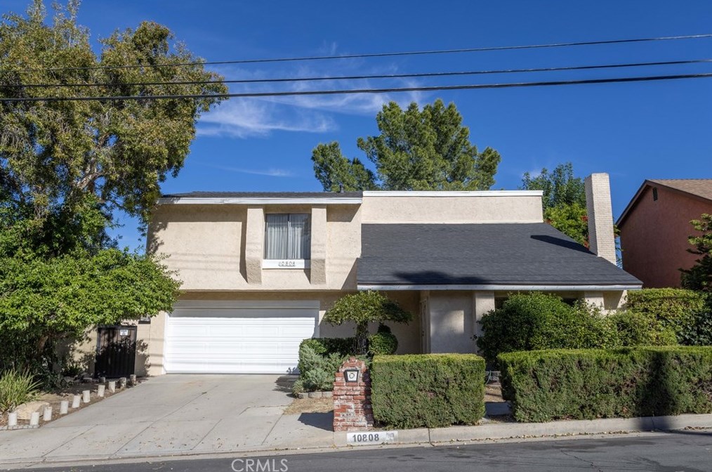 10808 De Haven Ave, Los Angeles, CA 91331-2009