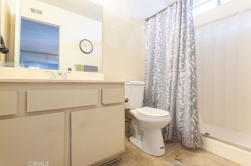 10808 De Haven Ave, Los Angeles CA  91331-2009 exterior