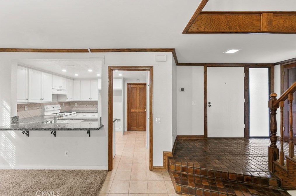 23132 Yvette Ln, Santa Clarita, CA 91355