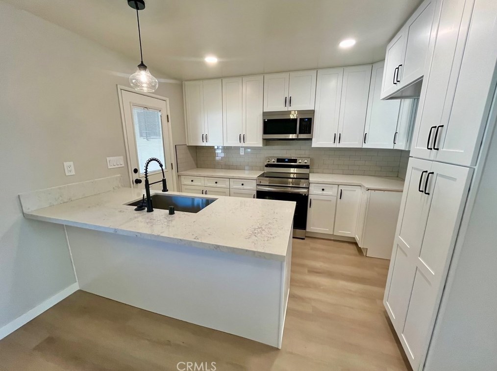675 S Indian Hill Blvd #b, Claremont, CA 91711
