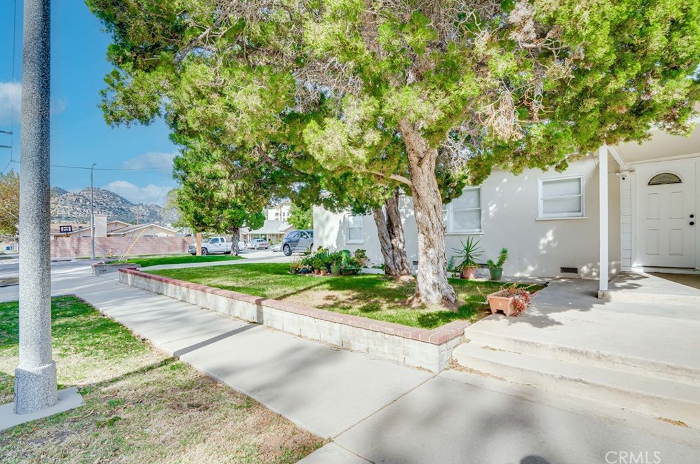 10204 Vassar Ave, Chatsworth, CA 91311