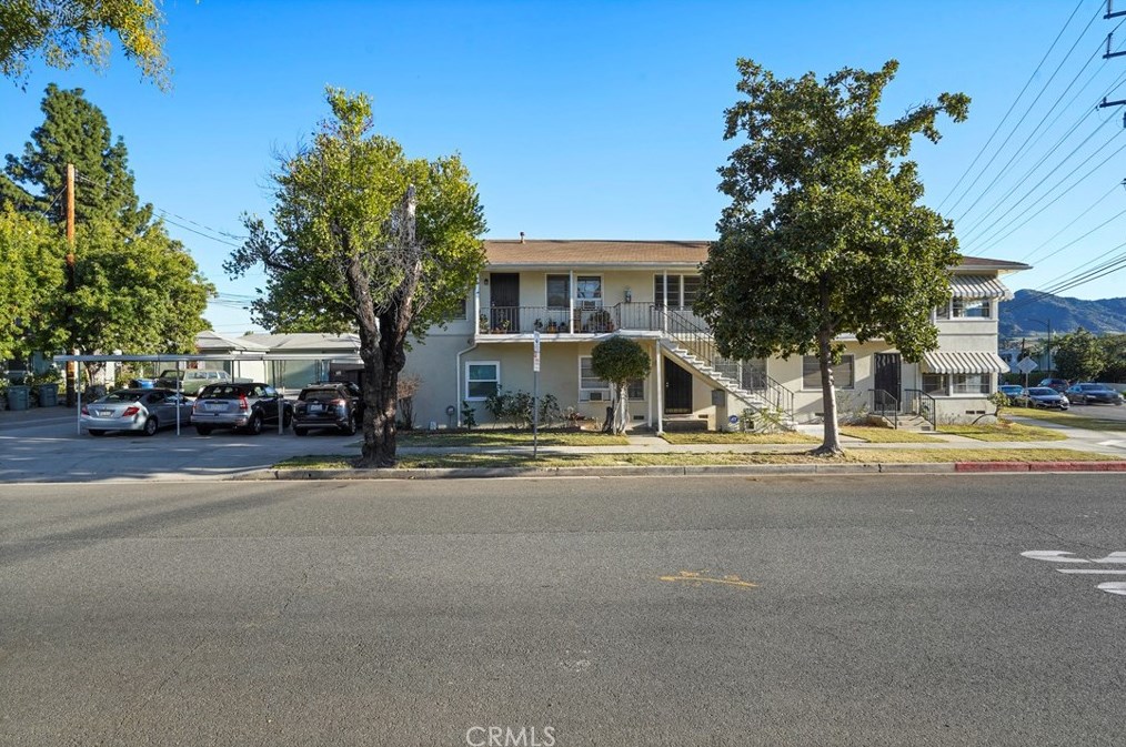 380 Cedar Ave, Burbank, CA 91502-1410