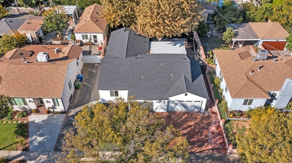 13817 Bromwich St, Los Angeles CA  91331-6120 exterior