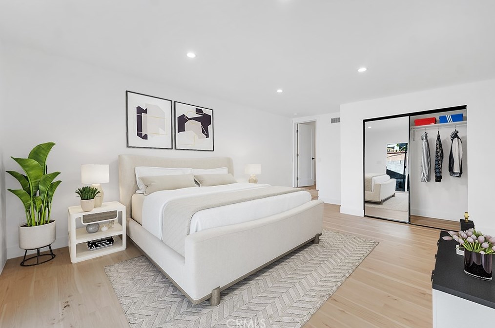 13817 Bromwich St, Los Angeles CA  91331-6120 exterior