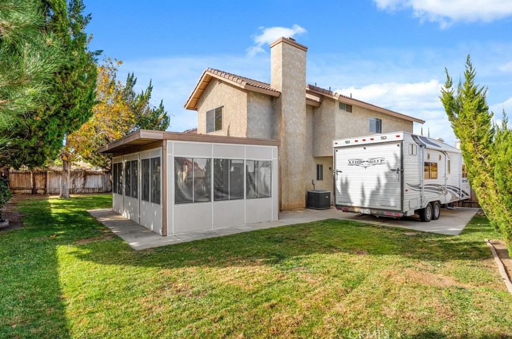1324 Windermere Ct, Palmdale, CA 93551-4005