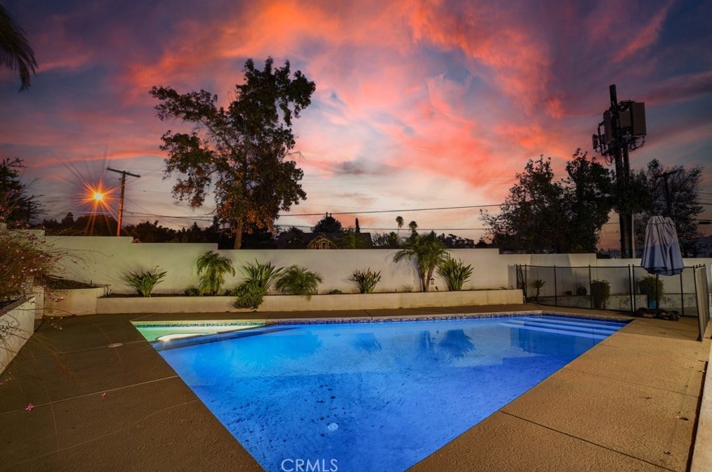 17401 Flanders St, San Fernando CA  91344-2211 exterior