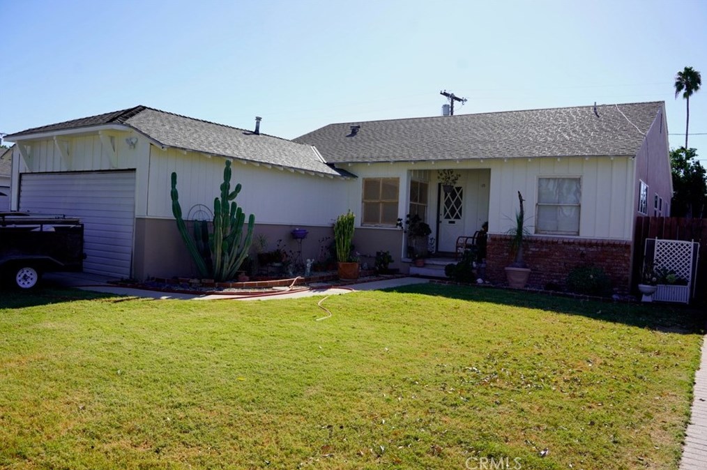 17148 Lorne St, Van Nuys, CA 91406