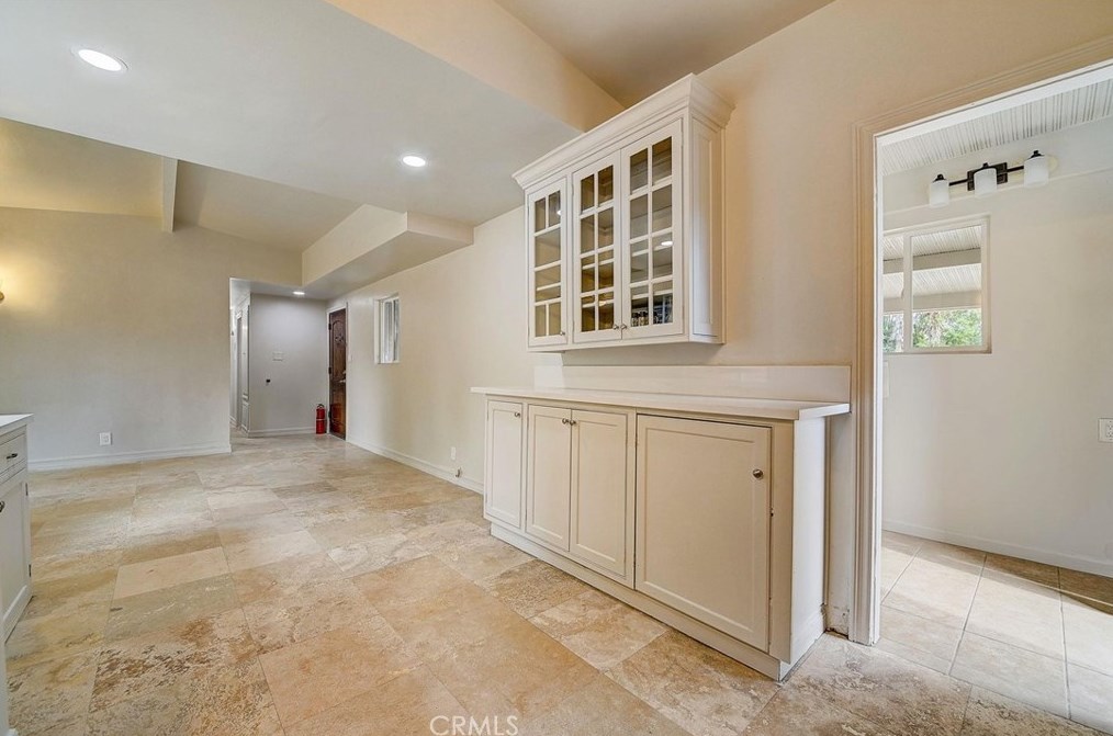 7823 Melvin Ave, Los Angeles CA  91335-1600 exterior