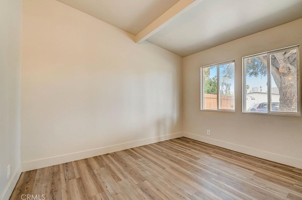 7823 Melvin Ave, Los Angeles CA  91335-1600 exterior