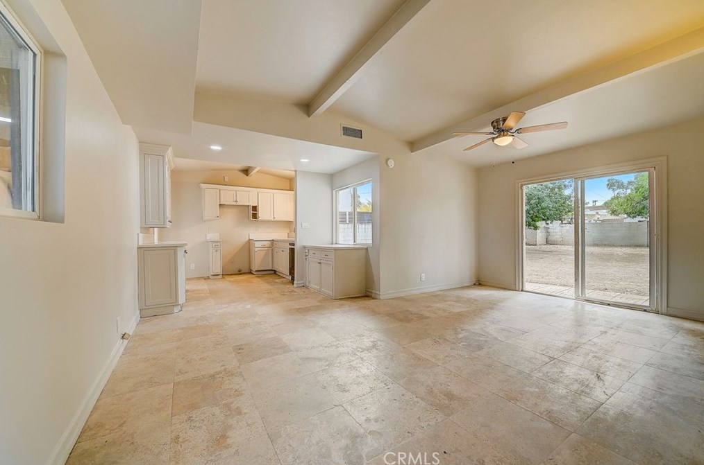 7823 Melvin Ave, Los Angeles CA  91335-1600 exterior