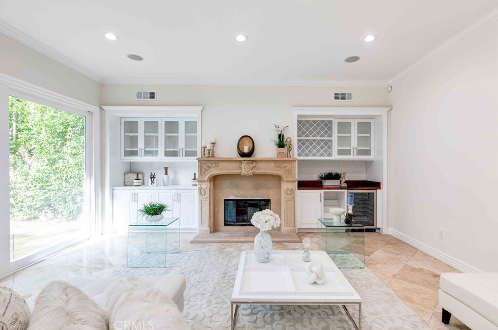 4719 Tobias Ave, Van Nuys CA  91403-2826 exterior