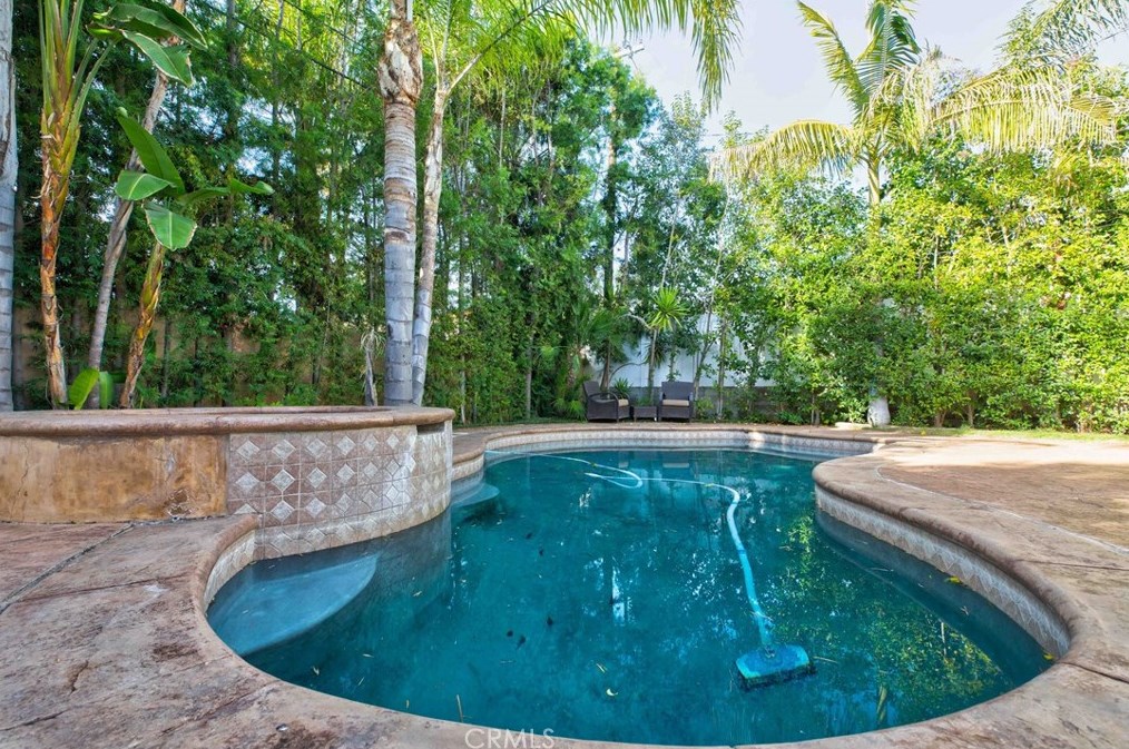 4719 Tobias Ave, Van Nuys CA  91403-2826 exterior