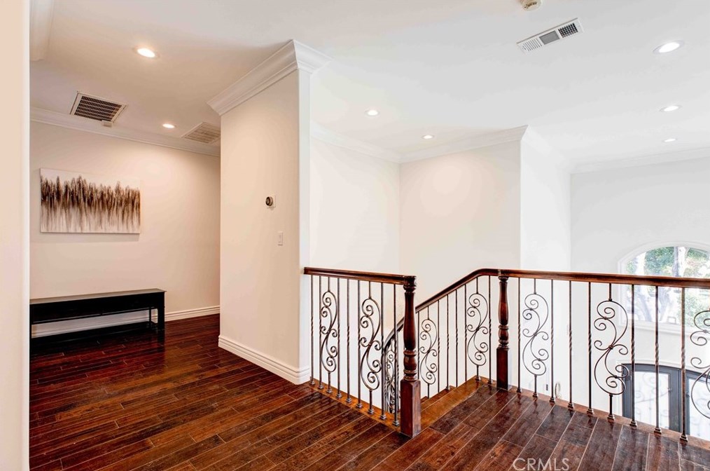 4719 Tobias Ave, Van Nuys CA  91403-2826 exterior