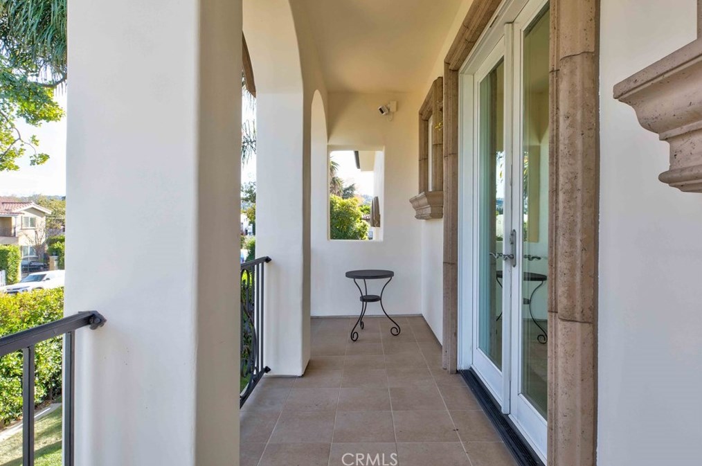 4719 Tobias Ave, Van Nuys CA  91403-2826 exterior