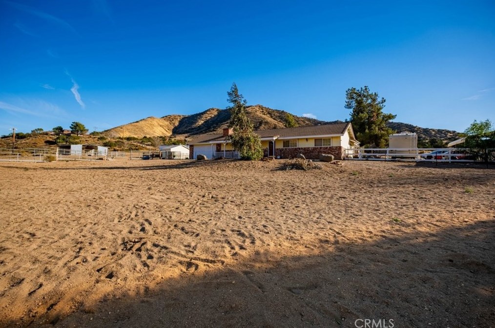 440 Soledad Pass Rd, Palmdale CA  93550-9789 exterior