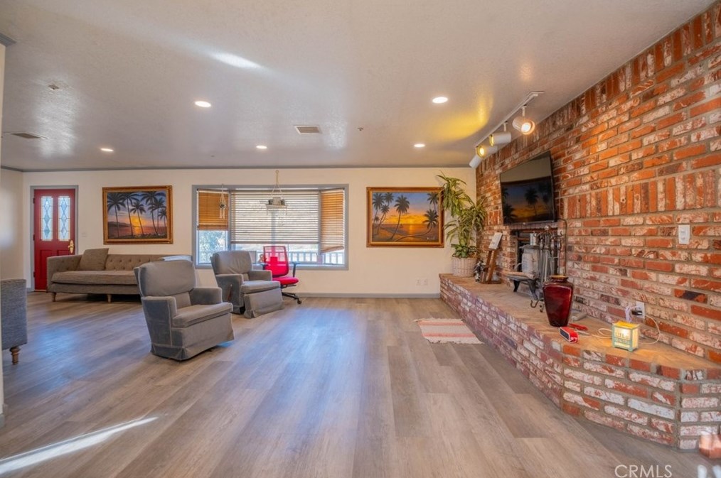 440 Soledad Pass Rd, Palmdale CA  93550-9789 exterior