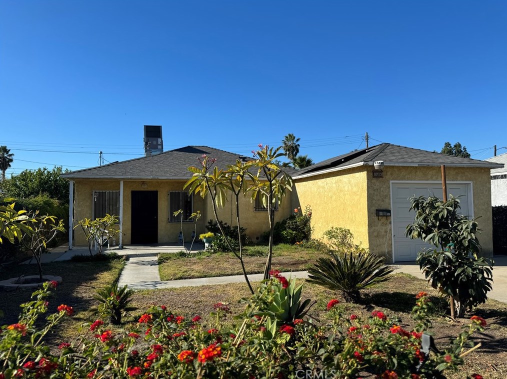 9713 Amboy Ave, Los Angeles, CA 91331-4118
