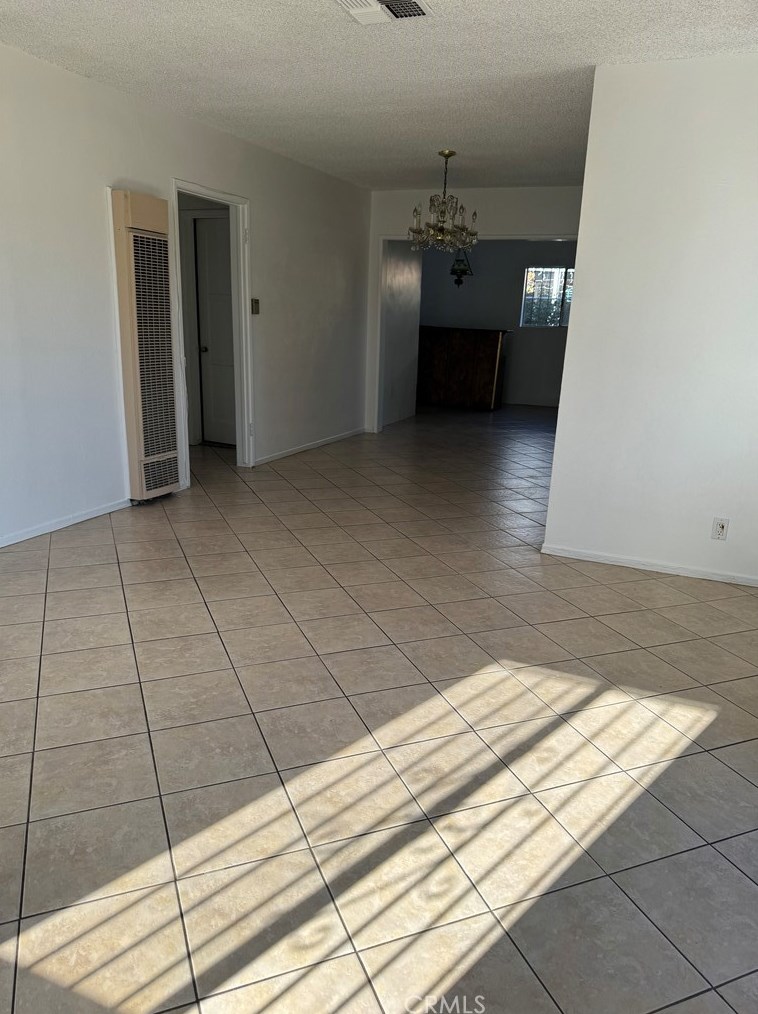 9713 Amboy Ave, Los Angeles CA  91331-4118 exterior