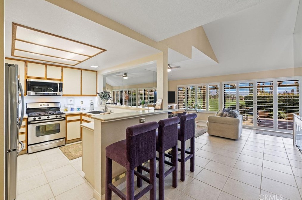 41774 Woodhaven Dr, Palm Desert, CA 92211-8115