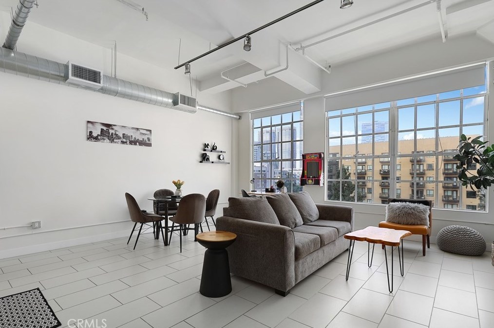 939 S Broadway #509, Los Angeles, CA 90015