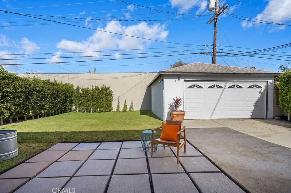 5645 Bowesfield St, Los Angeles CA  90016-5018 exterior