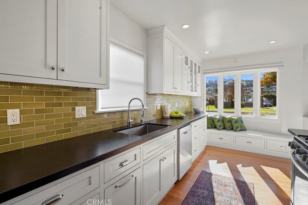 5645 Bowesfield St, Los Angeles CA  90016-5018 exterior