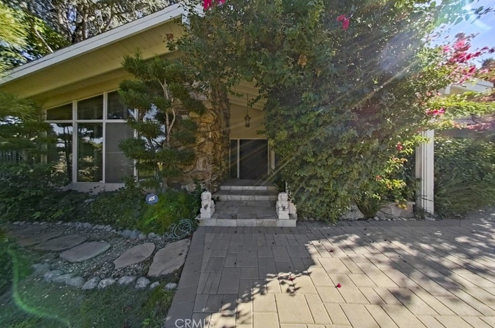 3440 Castlewoods Pl, Van Nuys, CA 91403