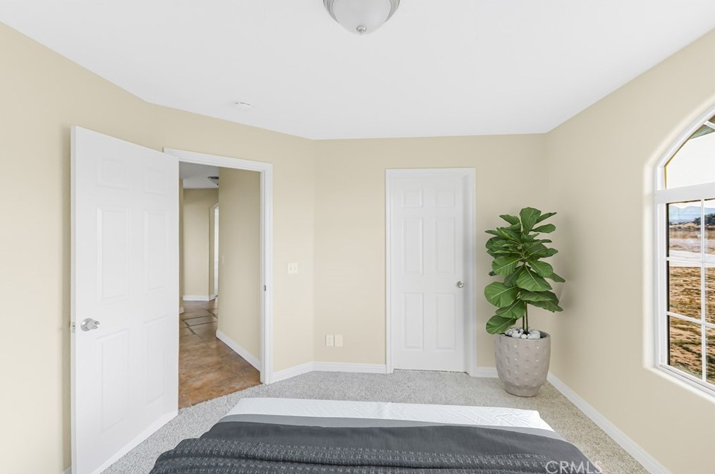 9791 Anaconda Ave, Hesperia CA  92344-0556 exterior