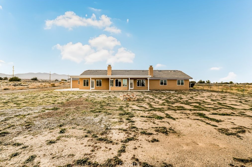 9791 Anaconda Ave, Hesperia CA  92344-0556 exterior