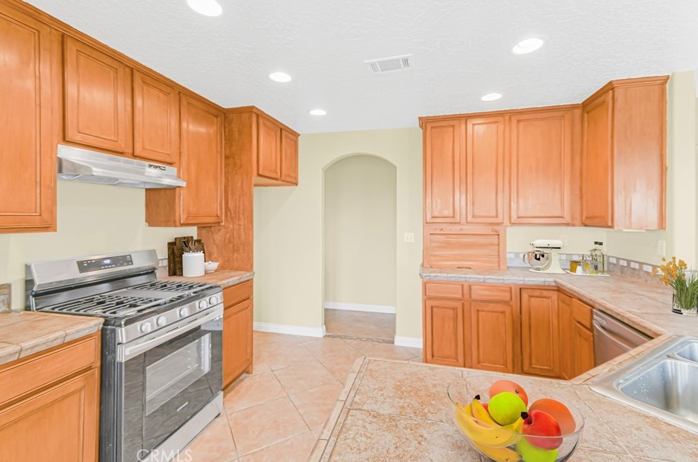 9791 Anaconda Ave, Hesperia CA  92344-0556 exterior