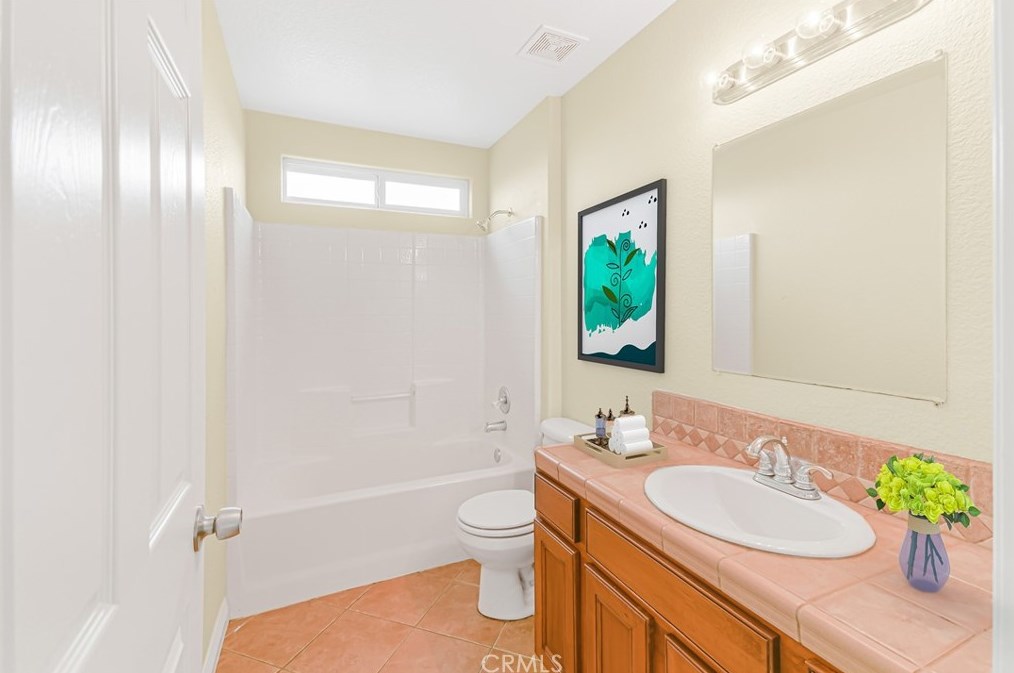 9791 Anaconda Ave, Hesperia CA  92344-0556 exterior