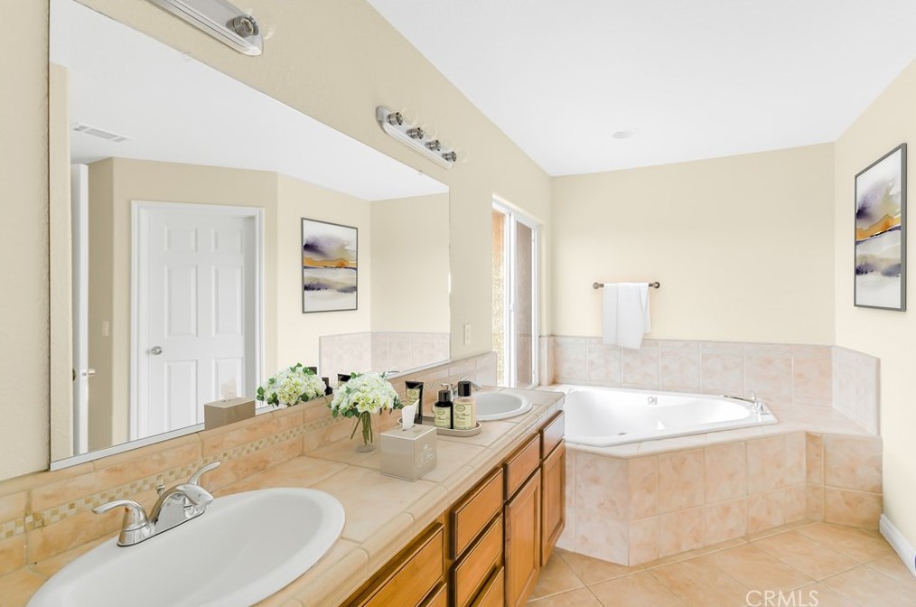 9791 Anaconda Ave, Hesperia CA  92344-0556 exterior