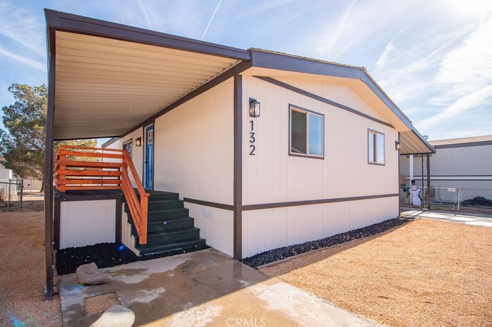 2330 E Ave J 8 #132, Lancaster, CA 93535