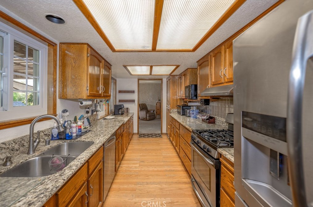 32545 Aliso Canyon Rd, Acton CA  93510-1815 exterior