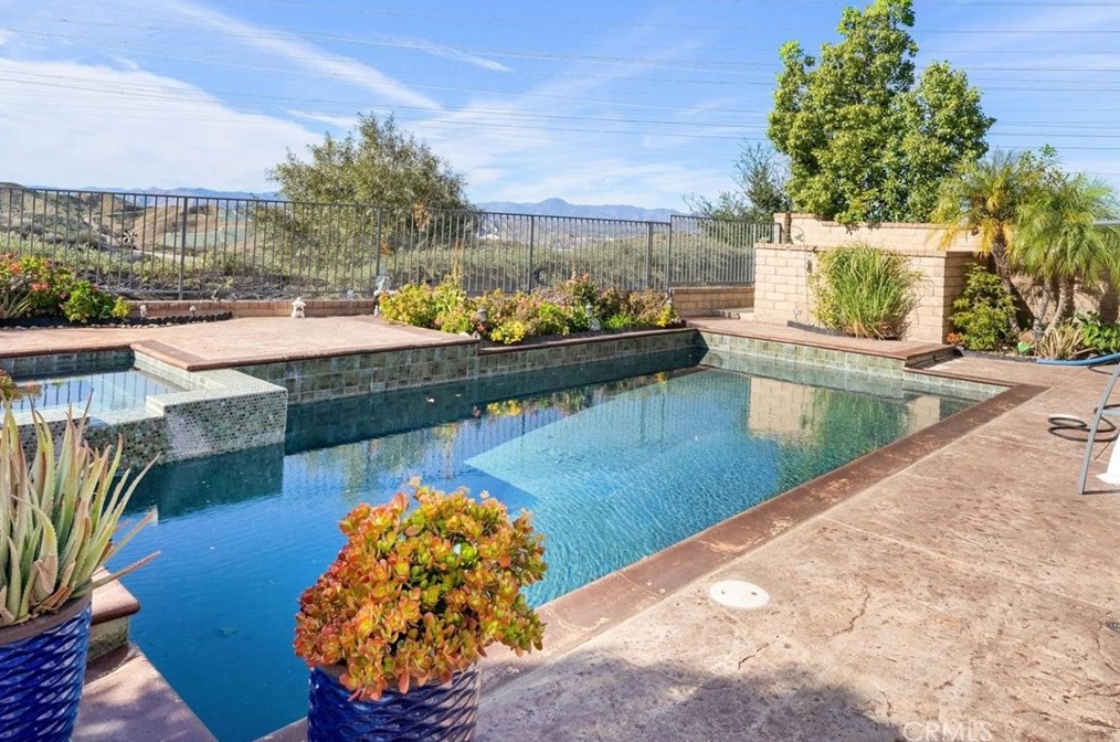 27011 Slate Ct, Santa Clarita, CA 91381