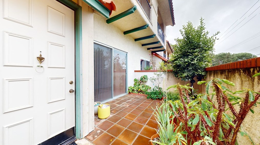10030 Owensmouth Ave #18, Chatsworth, CA 91311