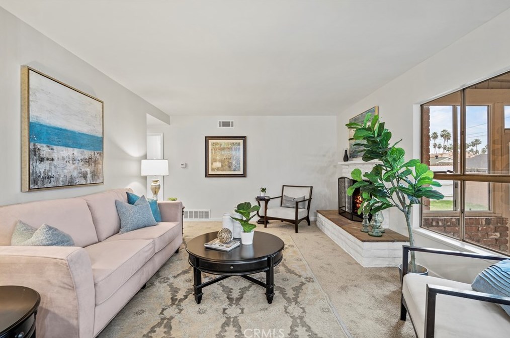 1136 Edna Pl, Covina CA  91724-2507 exterior