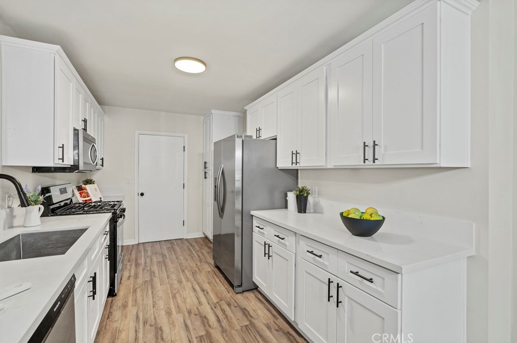 1136 Edna Pl, Covina CA  91724-2507 exterior