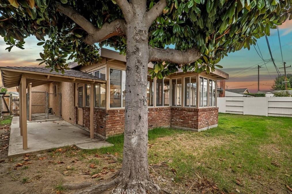 1136 Edna Pl, Covina CA  91724-2507 exterior