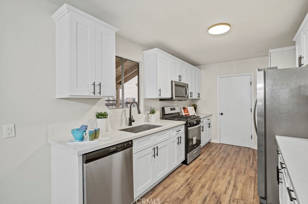 1136 Edna Pl, Covina CA  91724-2507 exterior