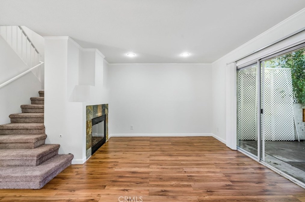 12411 Osborne St #102, Los Angeles, CA 91331