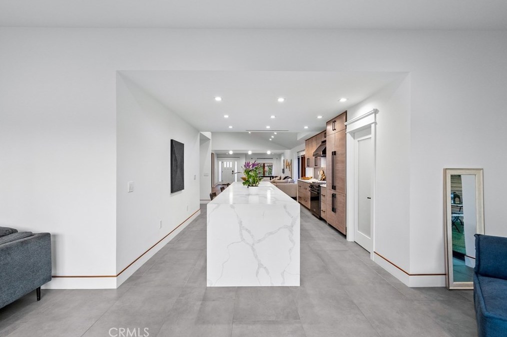 1927 Wilton Pl, Los Angeles CA  90068-3626 exterior