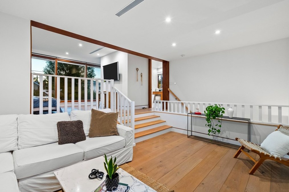 1927 Wilton Pl, Los Angeles CA  90068-3626 exterior