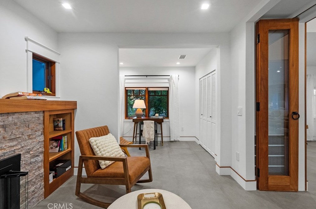 1927 Wilton Pl, Los Angeles CA  90068-3626 exterior