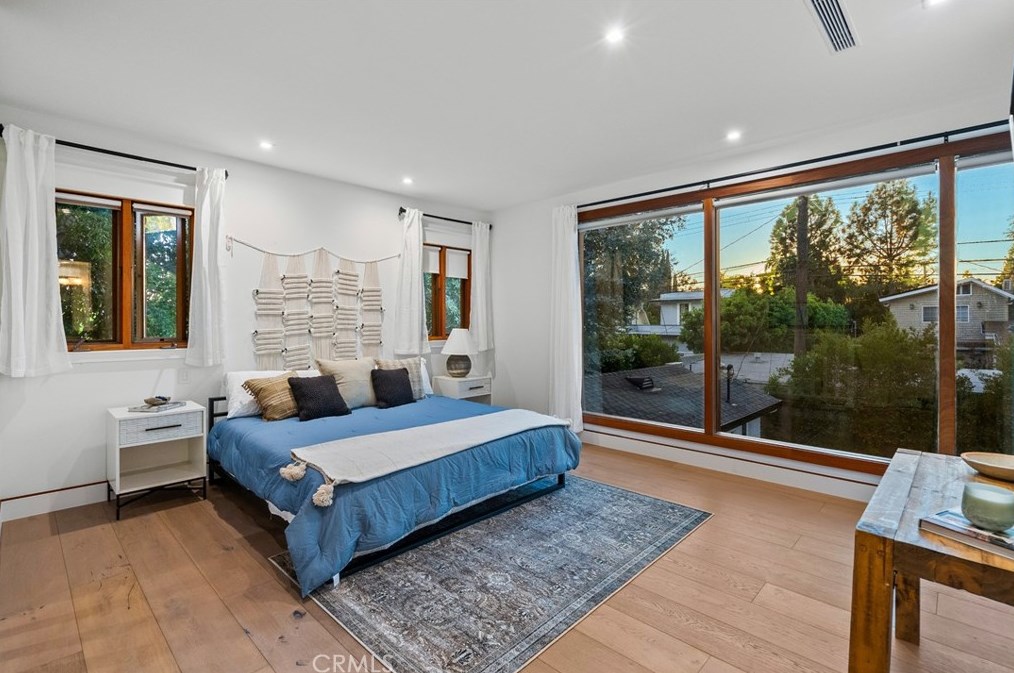 1927 Wilton Pl, Los Angeles CA  90068-3626 exterior