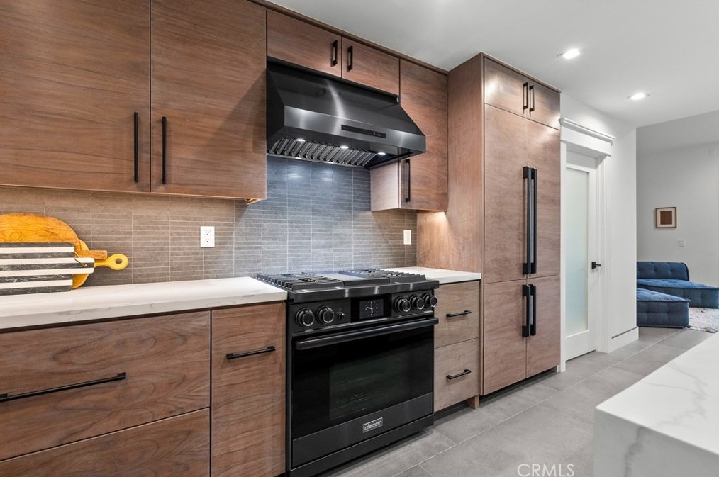 1927 Wilton Pl, Los Angeles CA  90068-3626 exterior