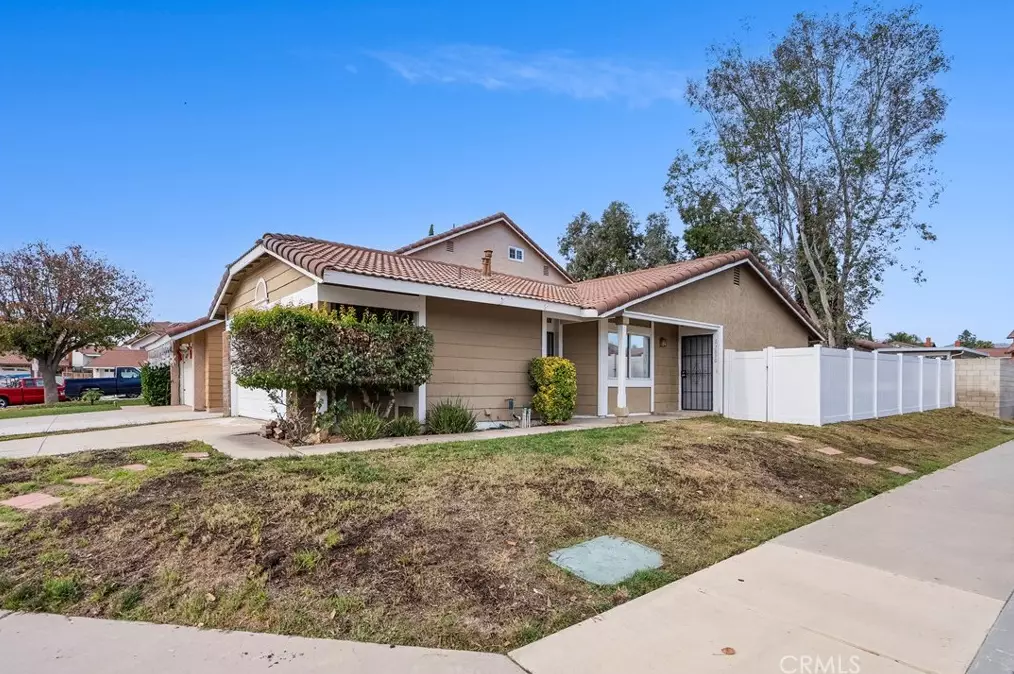 23630 Cinnamon Creek Ct, Moreno Valley, CA 92557-6218